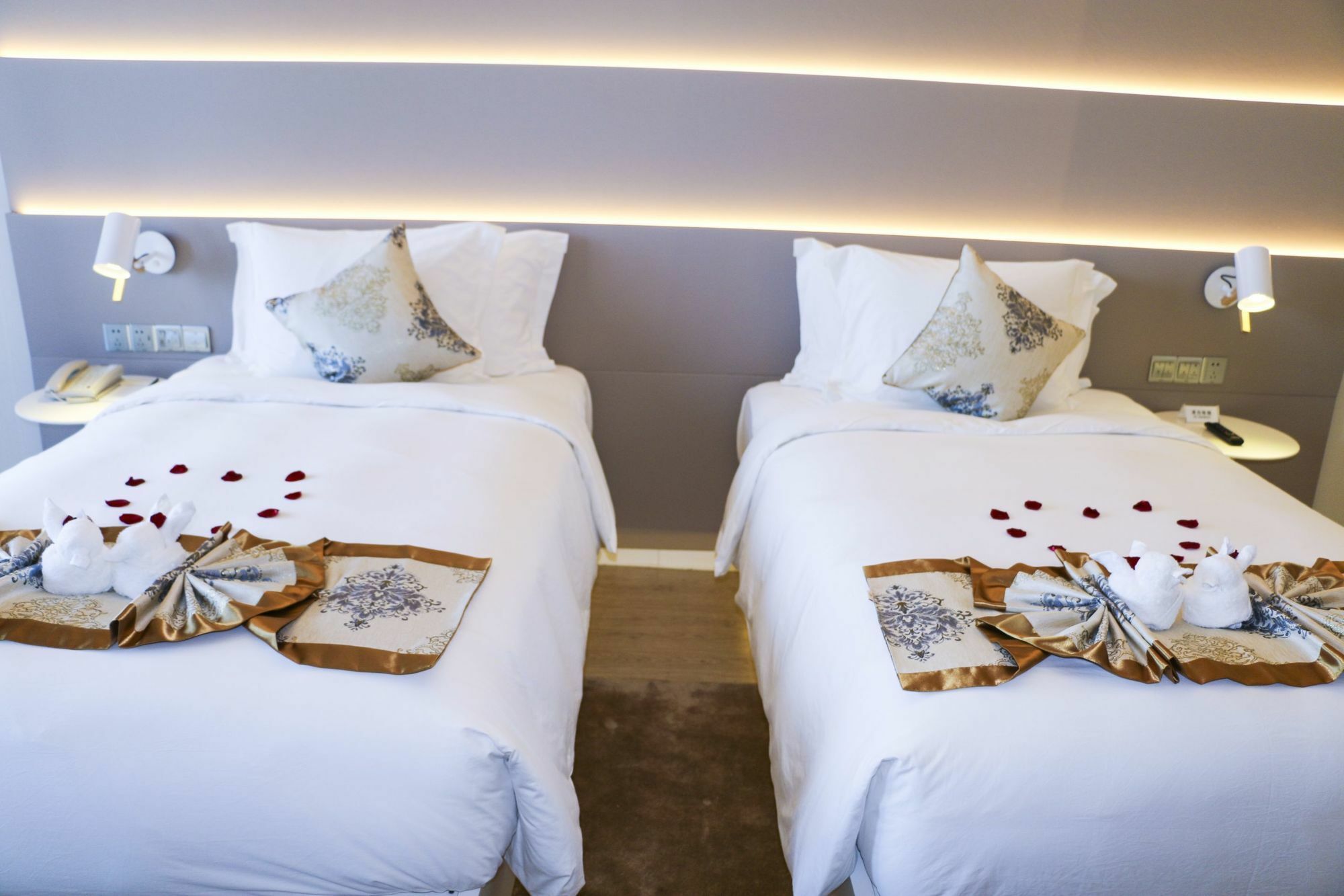 Sanya Phoenix Airport Hotel Екстер'єр фото